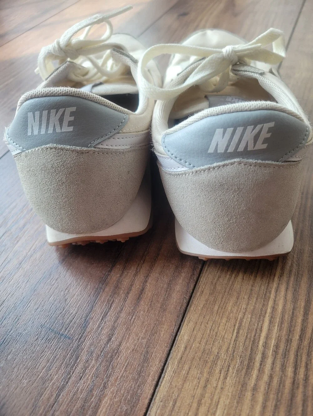 Nike DayBreak Sneakers Summit White / Pale Ivory Color Size 7